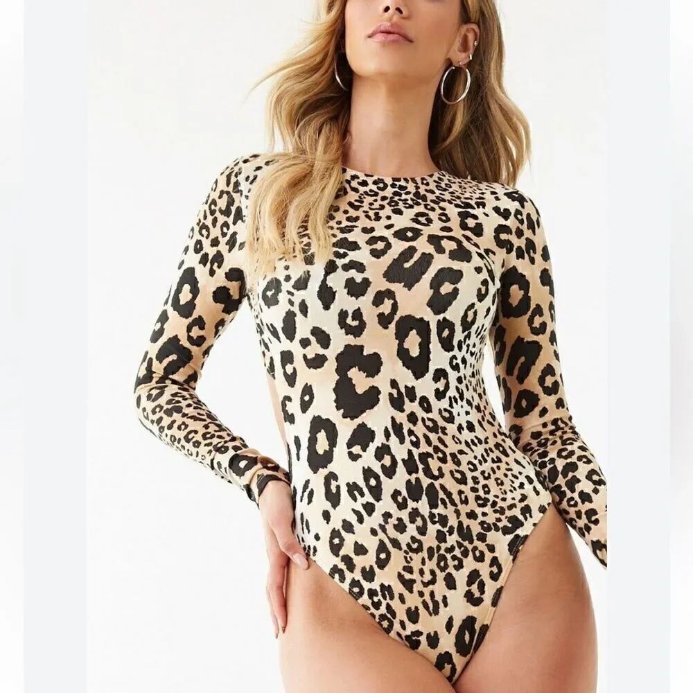Forever 21 Leopard Top Woman’s Size Small